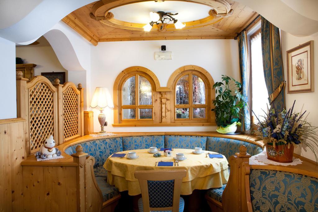 Hotel Garni Laura Arabba Eksteriør billede